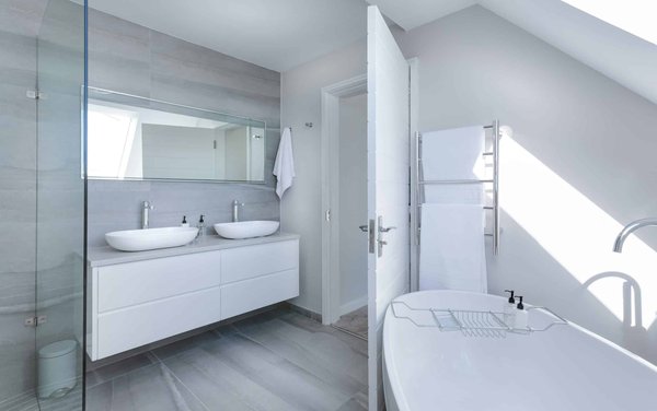 How to Design a Fully Automated Smart Bathroom for Enhanced Convenience and Efficiency?